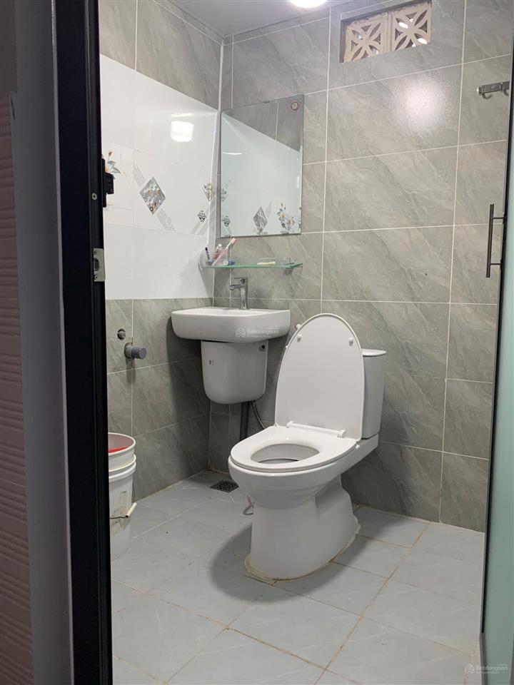 Cho thuê phòng sát mt đường kênh 10, ngay đại học phạm ngọc thạch cơ sở 2. phòng 3,7 tr/tháng