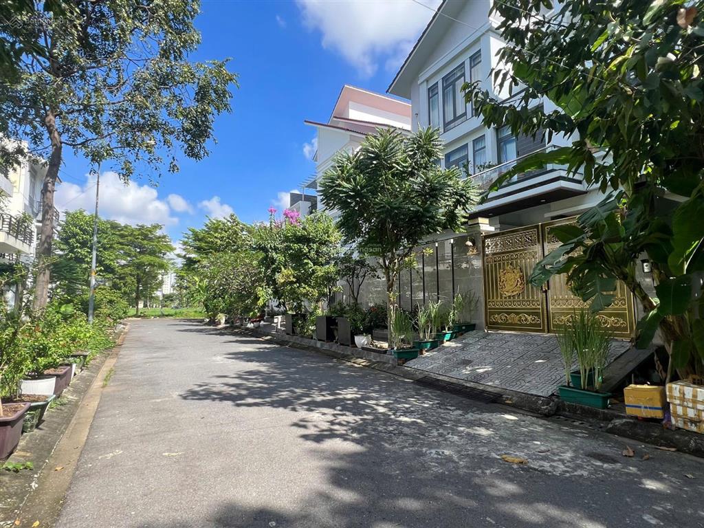 Cho thuê đất kdc conic 126m2 giá 6 triệu/tháng. kéo điện nước sẵn