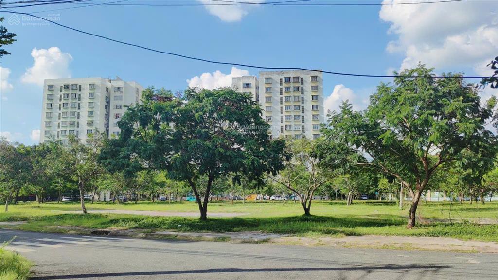 Bán lô đất 240m2 tại kdc phú lợi, chỉ 38.22 triệu/m2