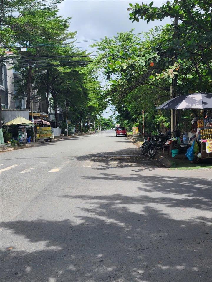 Bán lô đất mặt tiền 120m2, ngang 5m, khu dân cư đông đúc chủ thiện chí 6,9 tỷ