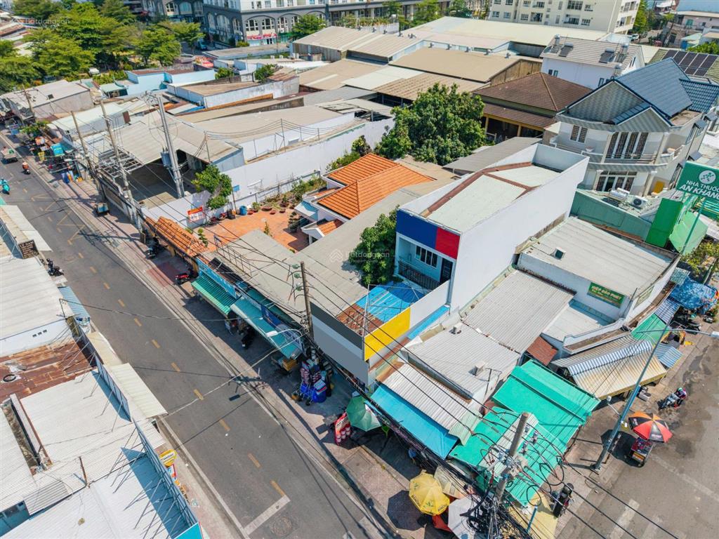 Bán 90m2 nhà mặt tiền trịnh quang nghị, 1t1l, đang cho thuê 100triệu / năm