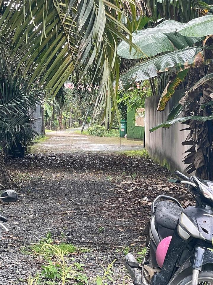 Chủ gởi bán lô đất 1041.8m2 thuộc khu dân cư giá 6 tỷ