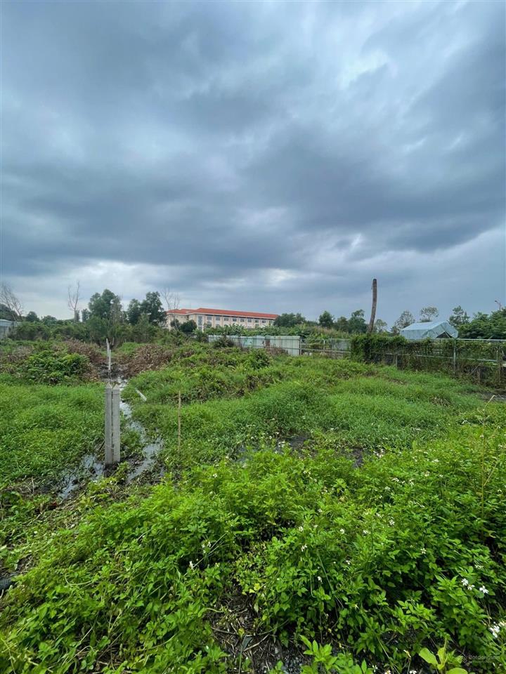 Chủ gởi bán lô đất 1041.8m2 thuộc khu dân cư giá 6 tỷ