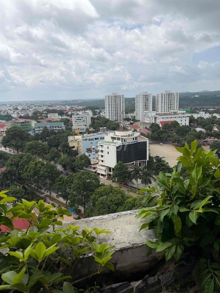 Lô full thổ cư kế góc Nguyễn Huệ - Trinh Tố Tâm