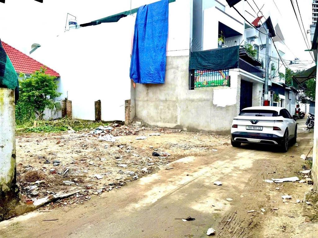 Bán lô đất sau lưng cf ngọc bích hẻm cầu dứa phú nông phường tây nha trang
