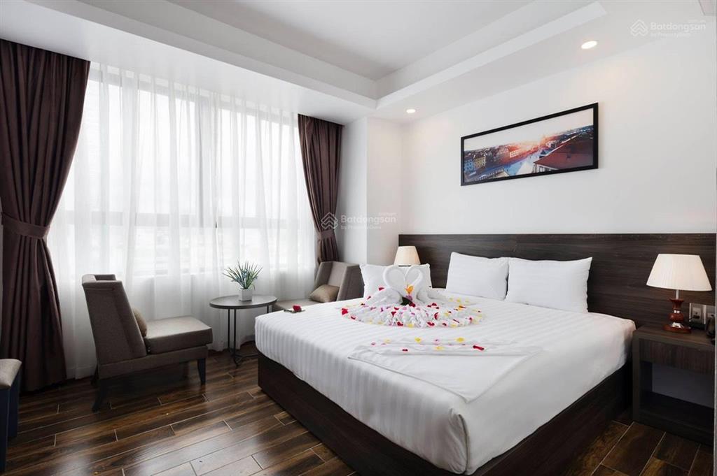 Bán khách sạn 3 sao gần bãi tắm hòn chồng phường vĩnh hải nha trang