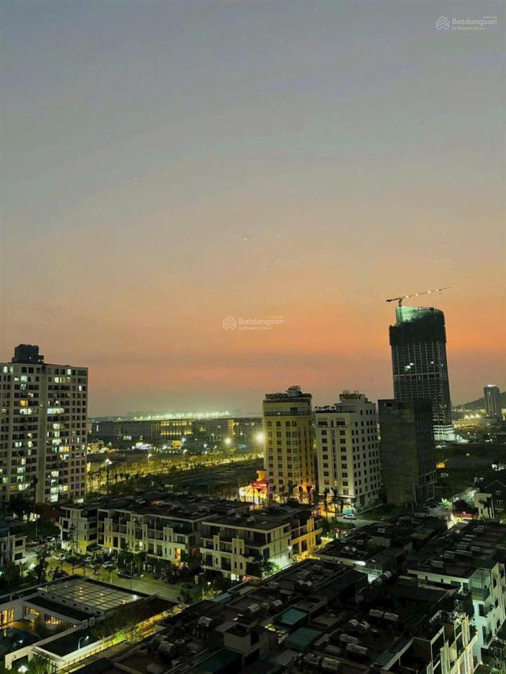 Cần bán nhanh căn studio nội thất sịn, bim 30 tầng, 34,5m2, giá 1,5 tỷ,  ngay 0985 364 ***