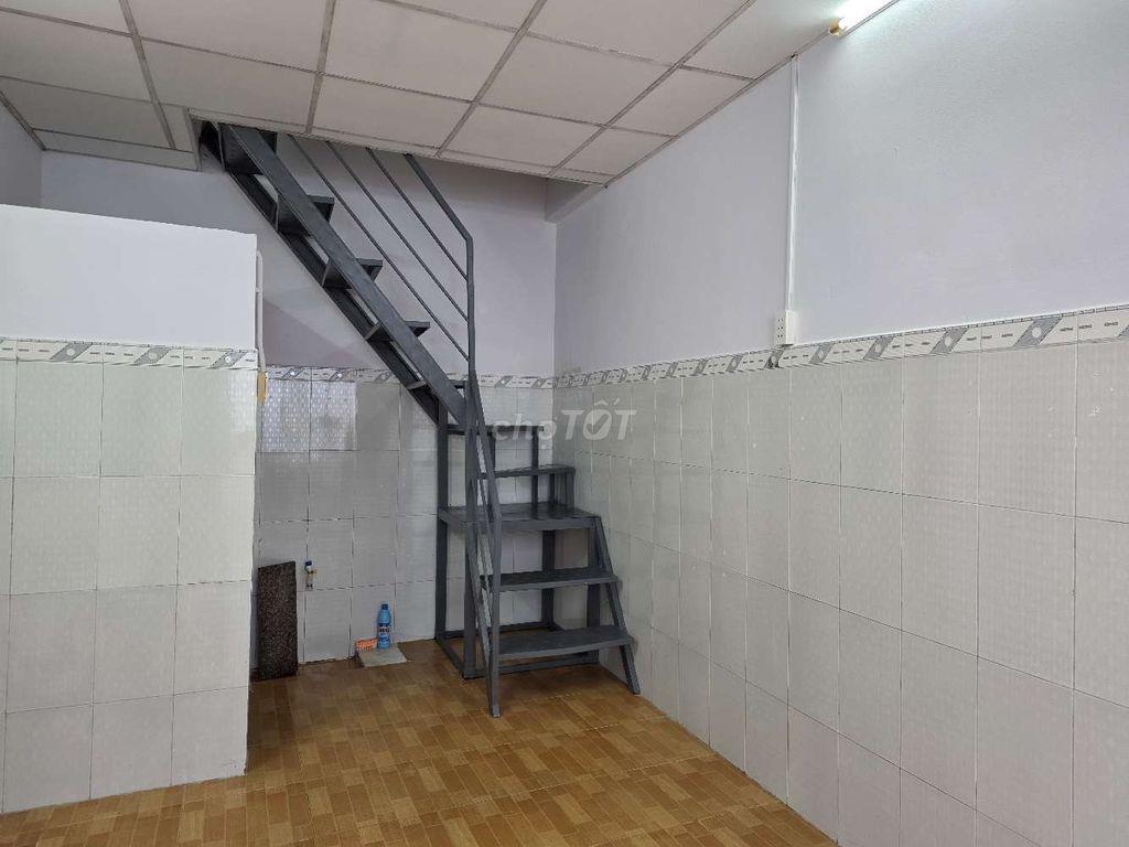 Cho thuê phòng trọ thiết kế là căn nhà độc lập 35m2, mặt tiền đường