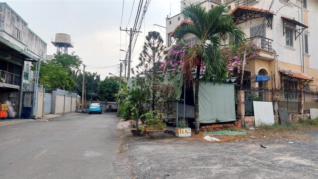 Bán biệt thự đẹp tại đường số 44, giá cực chất 26 tỷ, diện tích 400m2, cận nhiều tiện ích