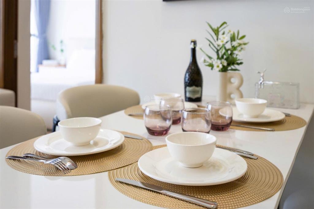 Căn hộ cao cấp vip 2pn, 2wc, 85m2, 19 triệu tại vinhomes central park, bình thạnh, hcm