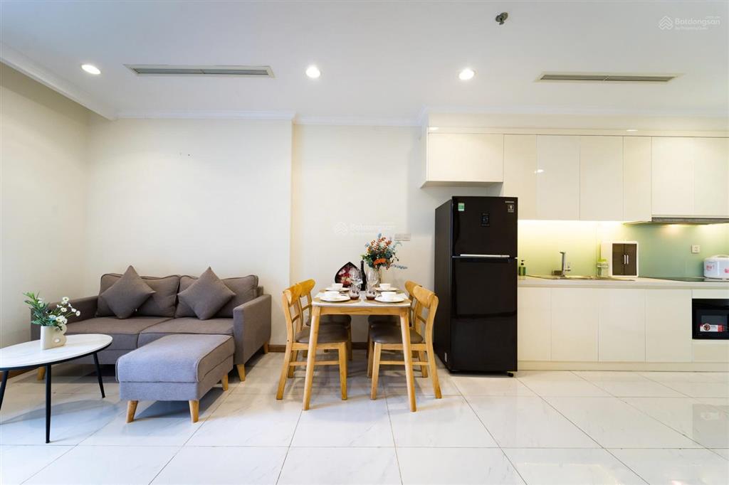 Chủ nhà định cư cần cho thuê cc 17 triệu, 52m2 tại vinhomes central park hcm giá ưu đãi