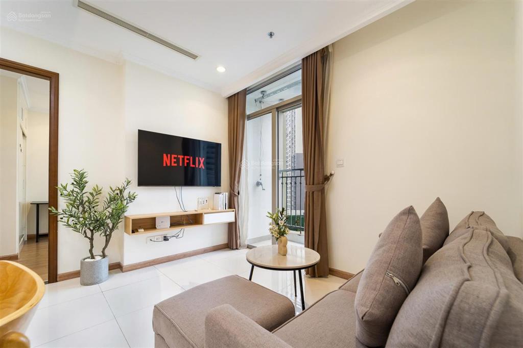 Chủ nhà định cư cần cho thuê cc 17 triệu, 52m2 tại vinhomes central park hcm giá ưu đãi