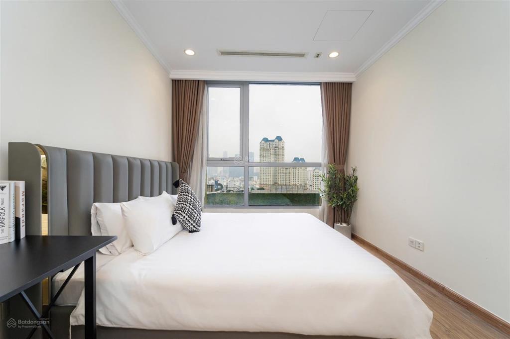 Chủ nhà định cư cần cho thuê cc 17 triệu, 52m2 tại vinhomes central park hcm giá ưu đãi