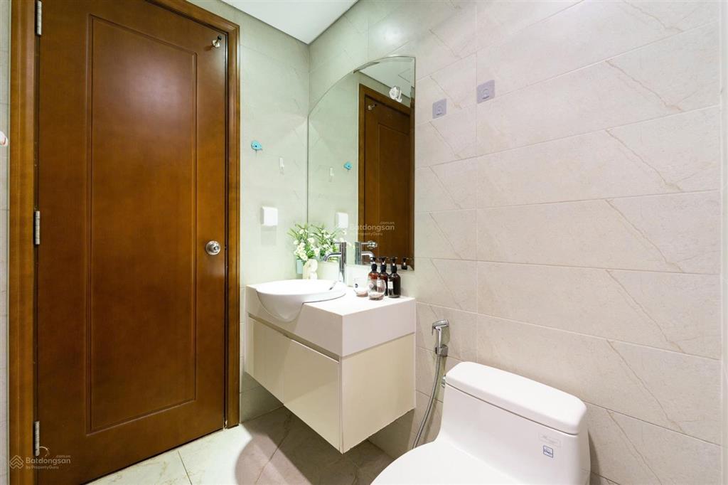 Chủ nhà định cư cần cho thuê cc 17 triệu, 52m2 tại vinhomes central park hcm giá ưu đãi