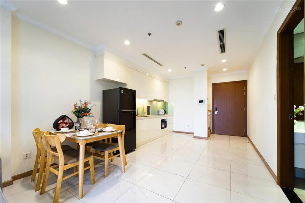Chủ nhà định cư cần cho thuê cc 17 triệu, 52m2 tại vinhomes central park hcm giá ưu đãi
