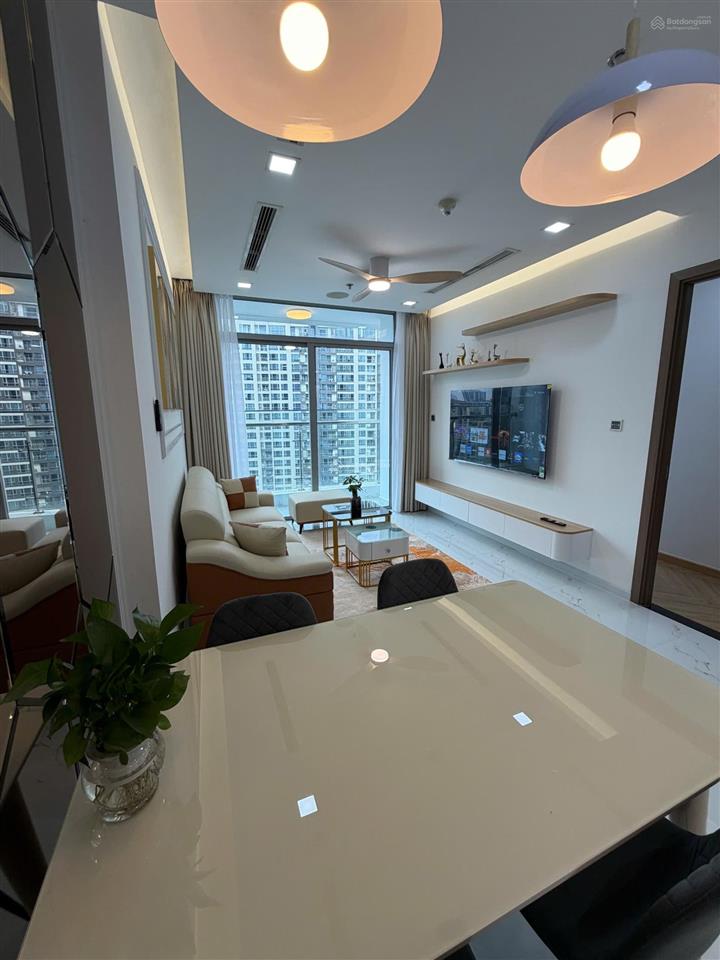 Tôi cần cho thuê căn hộ vinhomes central park 2pn 88m2 nội thất sang trọng view thoáng mát giá tốt