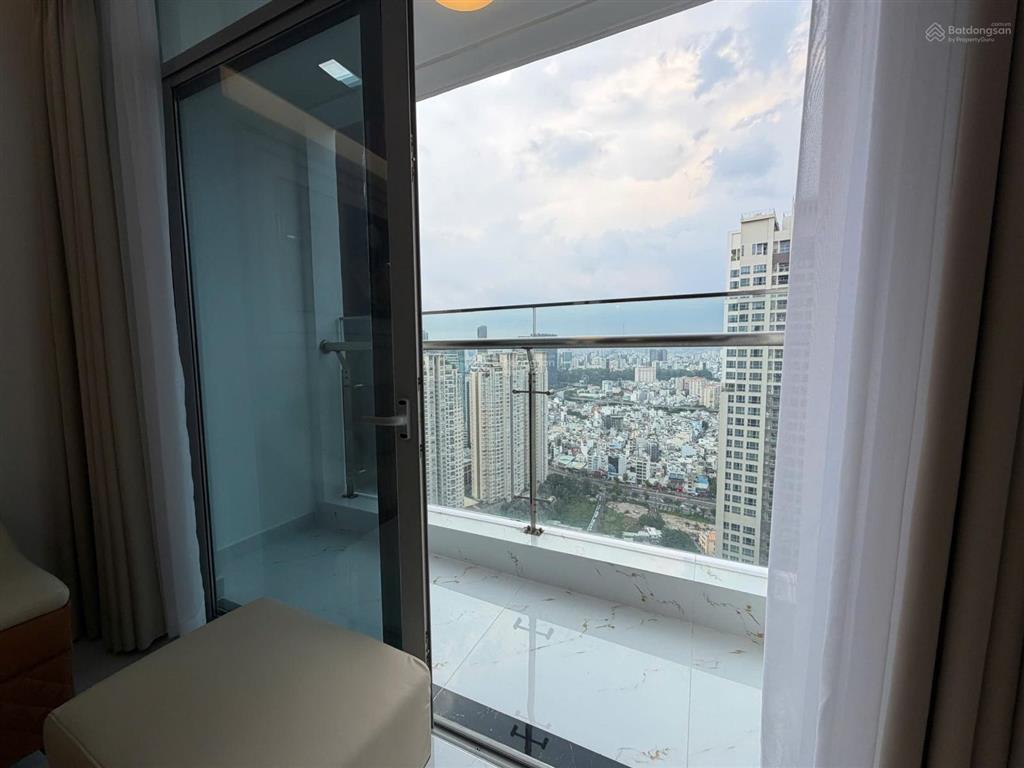 Tôi cần cho thuê căn hộ vinhomes central park 2pn 88m2 nội thất sang trọng view thoáng mát giá tốt