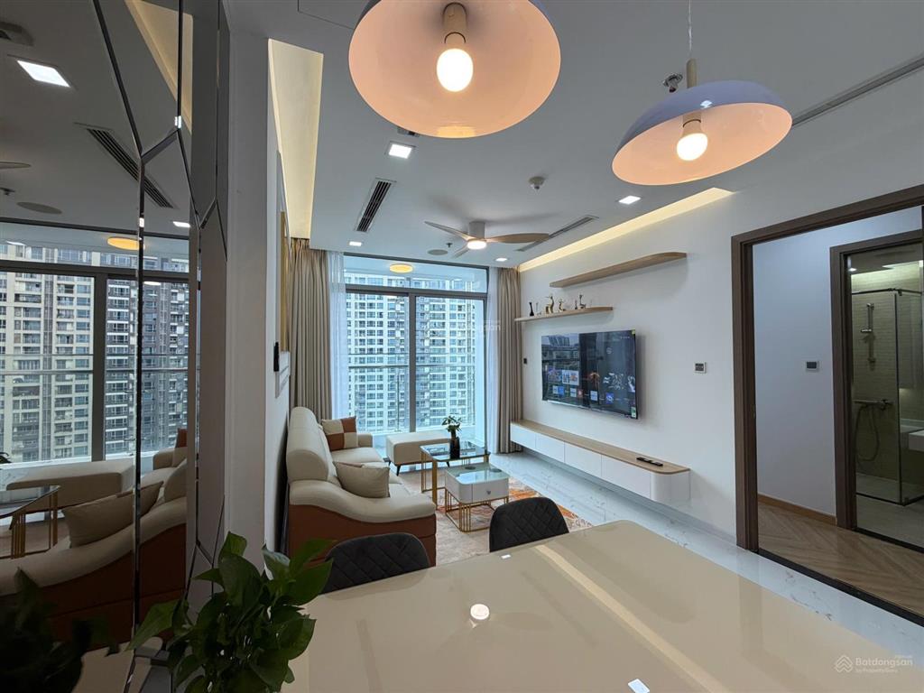 Tôi cần cho thuê căn hộ vinhomes central park 2pn 88m2 nội thất sang trọng view thoáng mát giá tốt