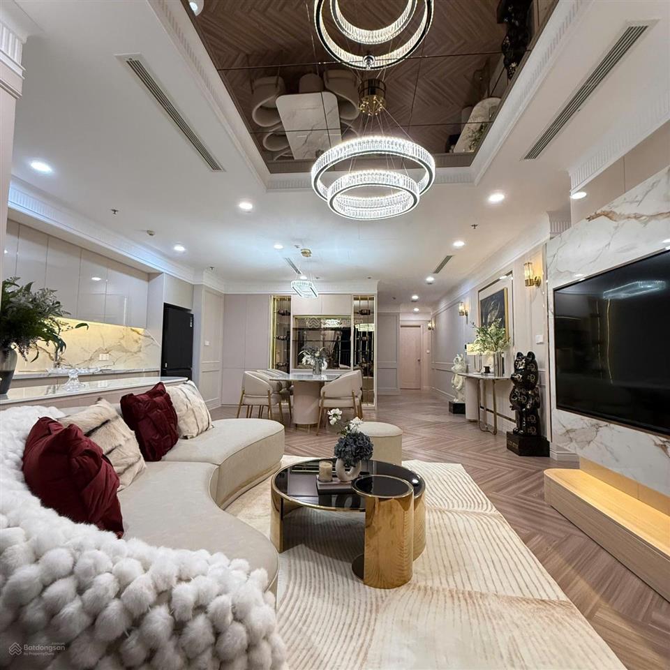 Chủ cần cho thuê gấp 3pn 108 m2 view sông tuyệt đẹp, sang trọng, tiện nghi, giá tốt vinhomes