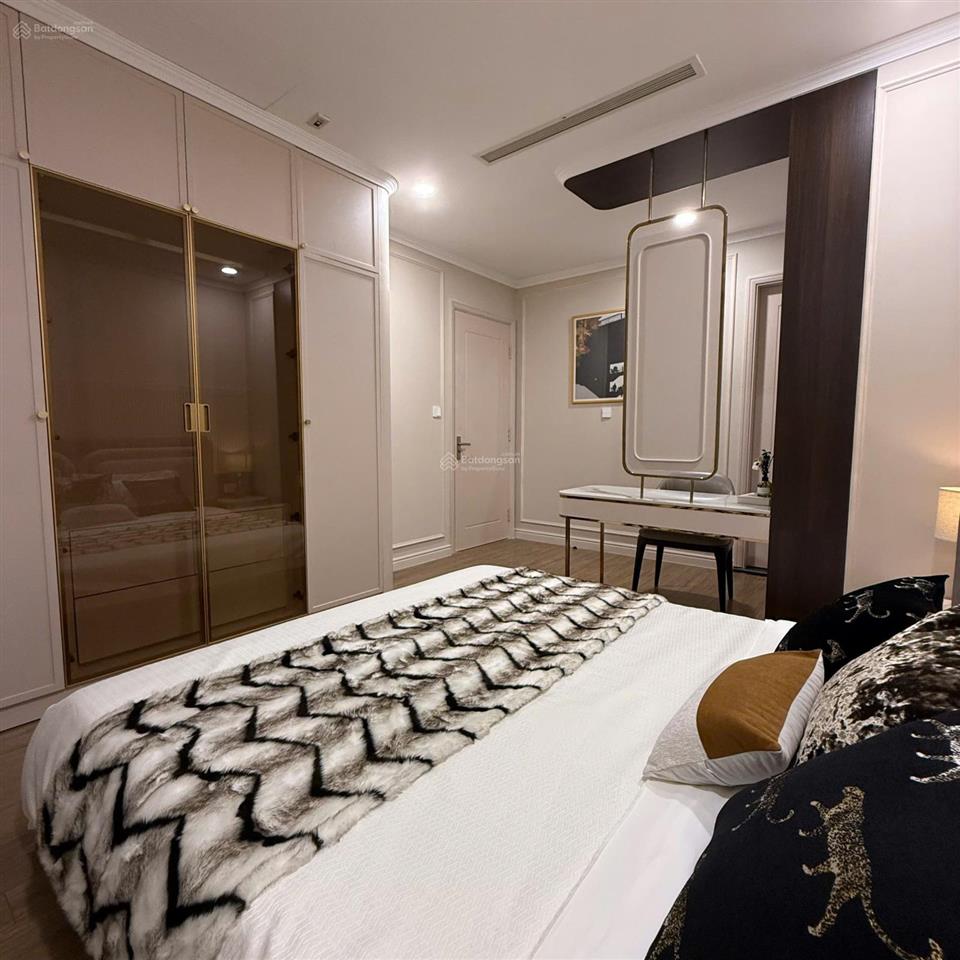 Chủ cần cho thuê gấp 3pn 108 m2 view sông tuyệt đẹp, sang trọng, tiện nghi, giá tốt vinhomes