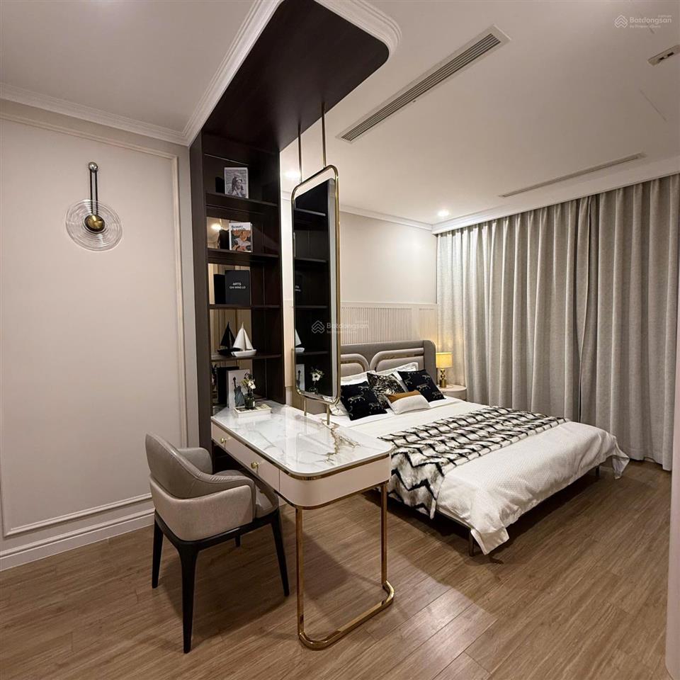 Chủ cần cho thuê gấp 3pn 108 m2 view sông tuyệt đẹp, sang trọng, tiện nghi, giá tốt vinhomes