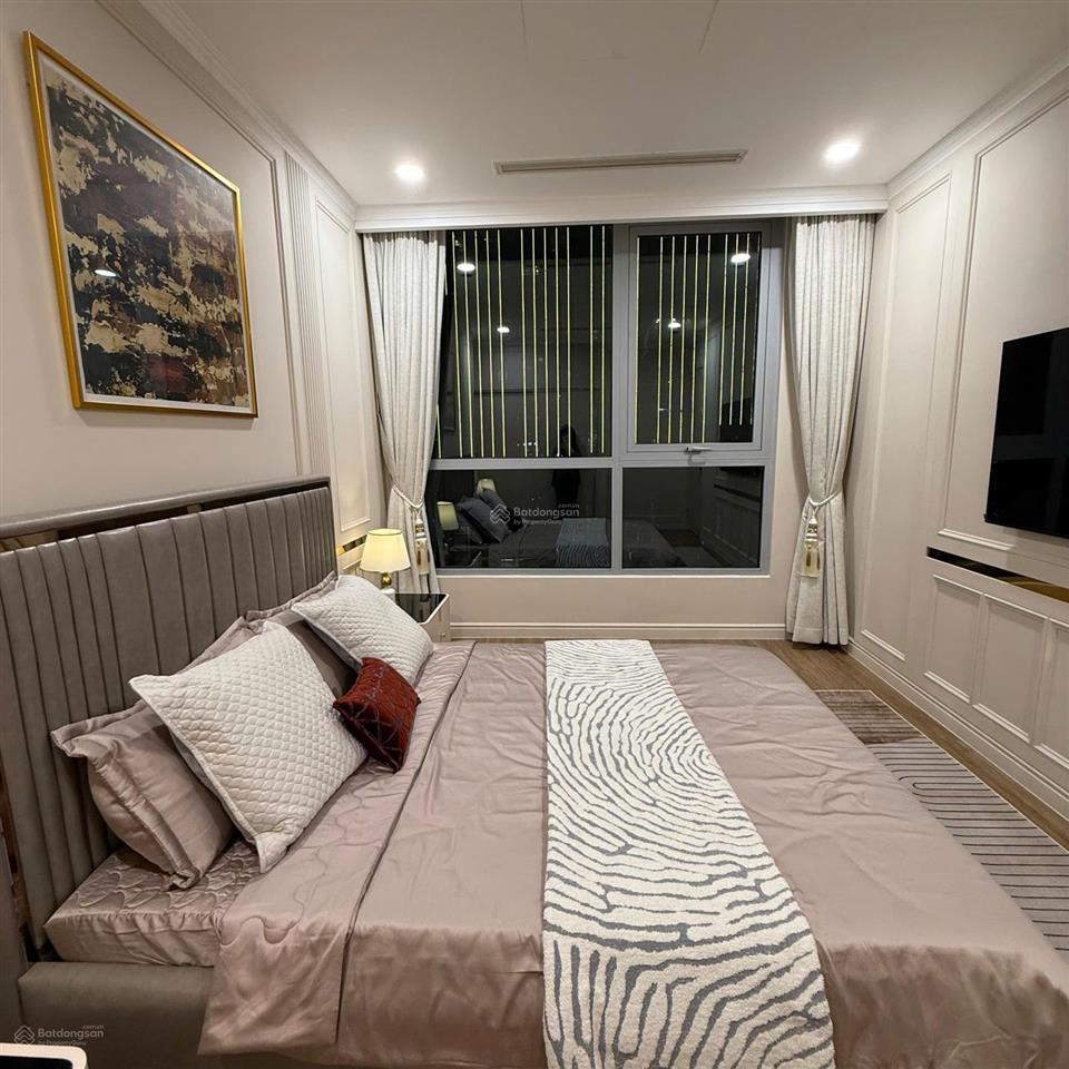 Chủ cần cho thuê gấp 3pn 108 m2 view sông tuyệt đẹp, sang trọng, tiện nghi, giá tốt vinhomes