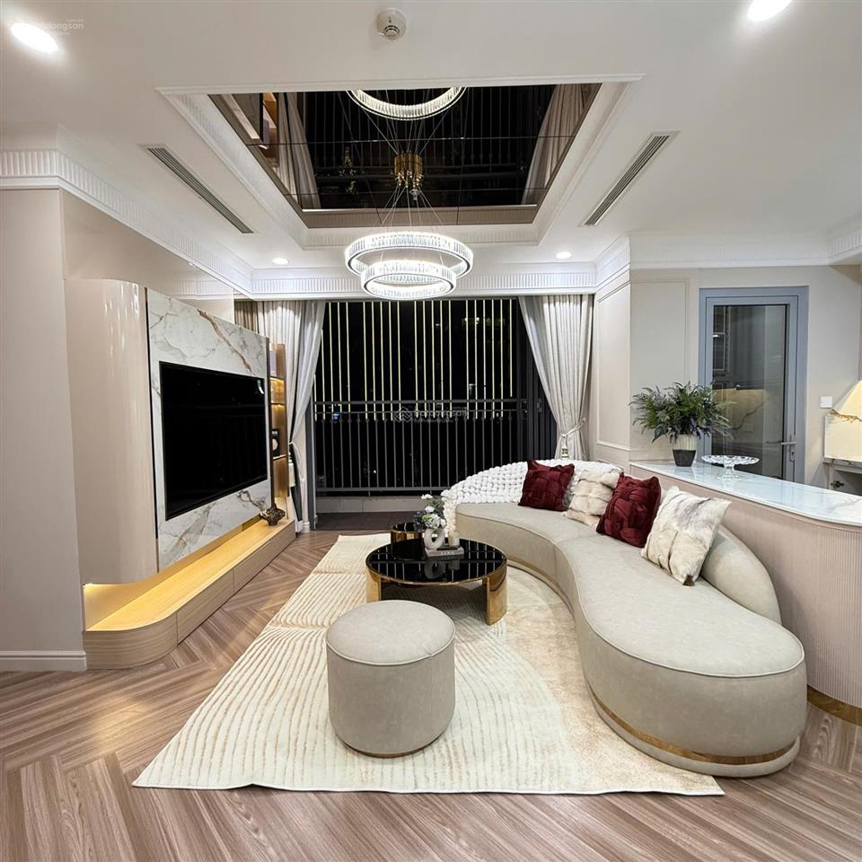 Chủ cần cho thuê gấp 3pn 108 m2 view sông tuyệt đẹp, sang trọng, tiện nghi, giá tốt vinhomes
