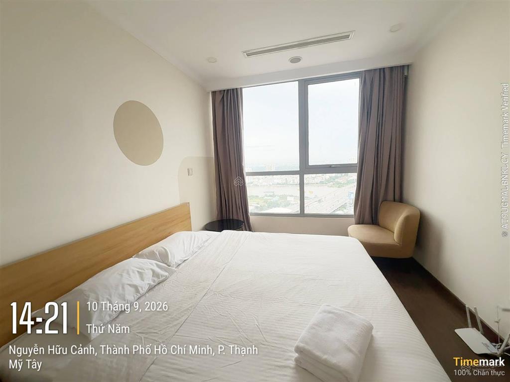 Đi nước ngoài cần cho thuê gấp cc 1pn, 1wc tại vinhomes central park, 50m2, 17 triệu vnd