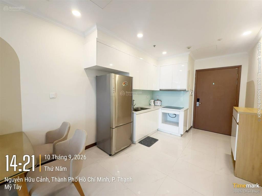 Đi nước ngoài cần cho thuê gấp cc 1pn, 1wc tại vinhomes central park, 50m2, 17 triệu vnd