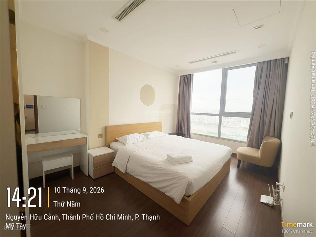 Đi nước ngoài cần cho thuê gấp cc 1pn, 1wc tại vinhomes central park, 50m2, 17 triệu vnd