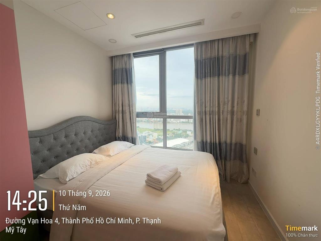 Tôi cần cho thuê gấp cc 2pn, 2wc, 80m2 tại vinhomes central park, giá ưu đãi 19 triệu vnd