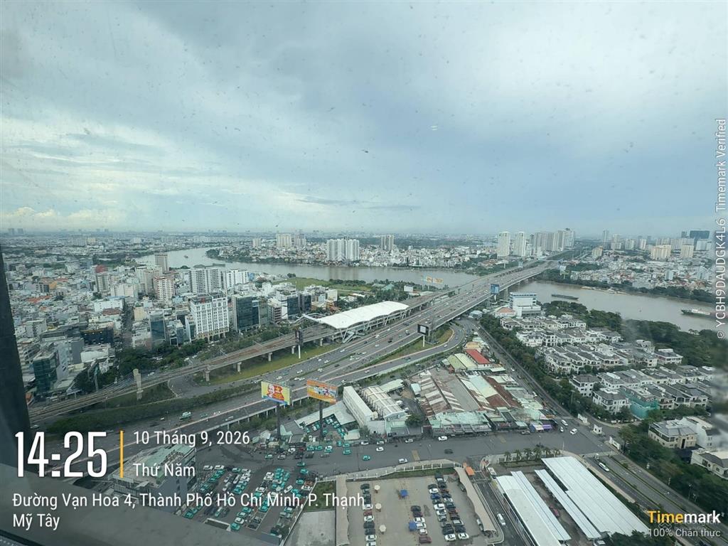 Tôi cần cho thuê gấp cc 2pn, 2wc, 80m2 tại vinhomes central park, giá ưu đãi 19 triệu vnd