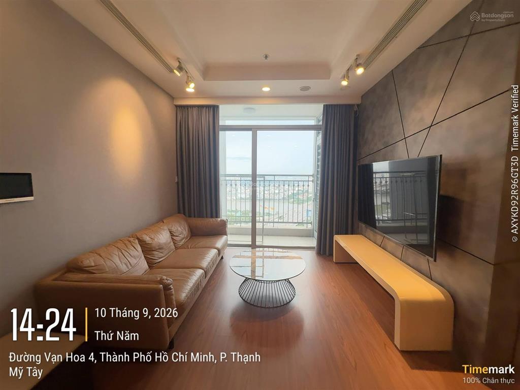 Tôi cần cho thuê gấp cc 2pn, 2wc, 80m2 tại vinhomes central park, giá ưu đãi 19 triệu vnd