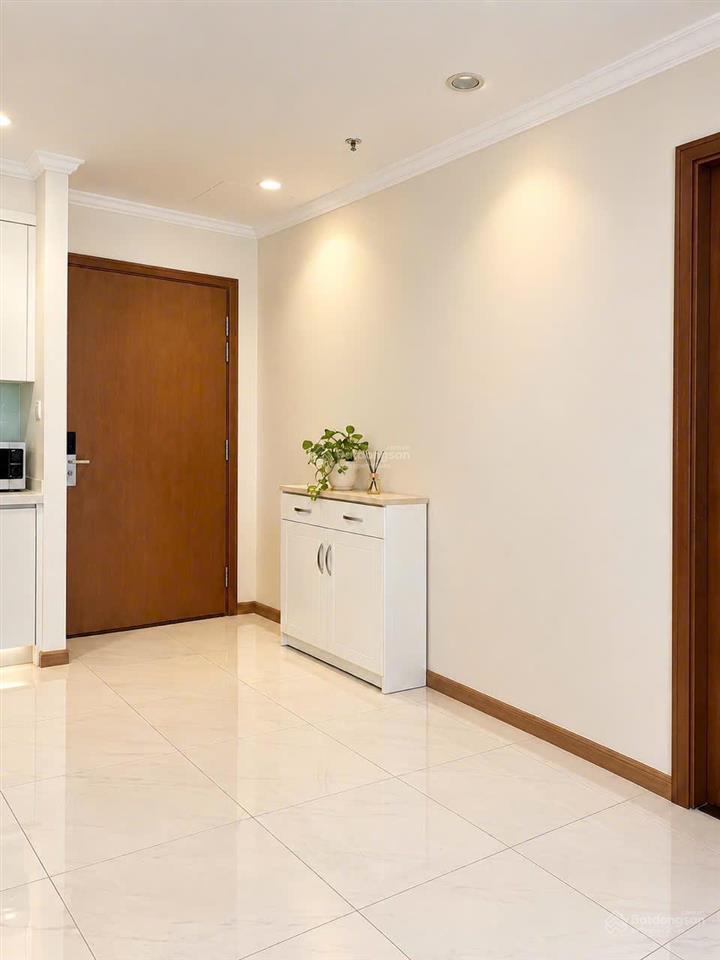 Căn hộ 1 pn nhà đẹp tòa central 2, nội thất mới, khu vinhomes central park gần công viên