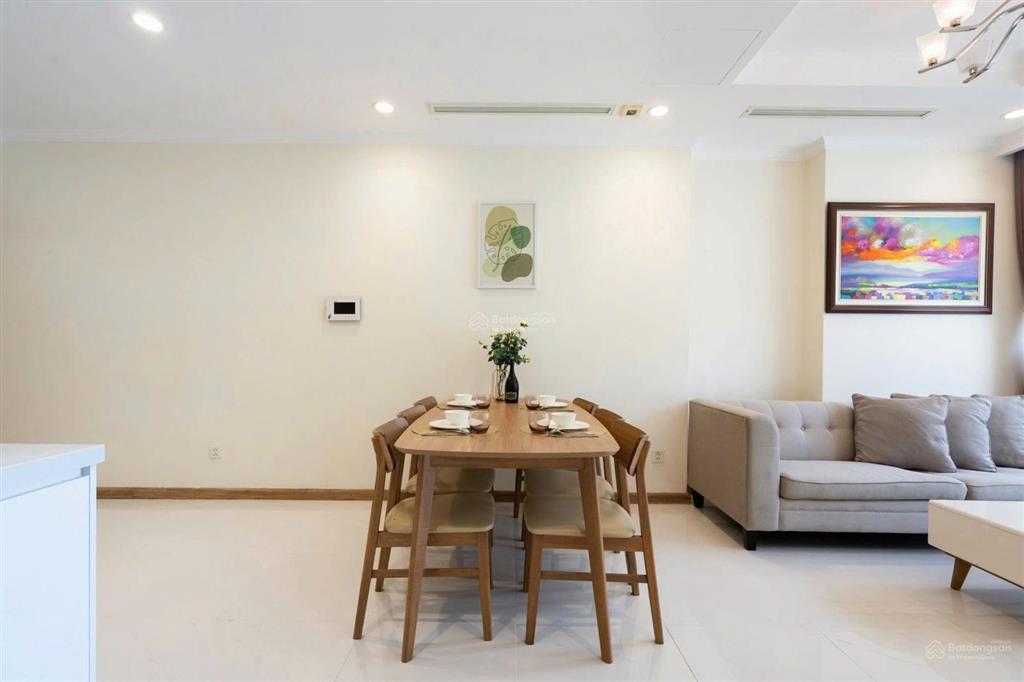 Chủ định cư nước ngoài cần bán gấp căn 2 pn khu landmark, nhà đẹp, sổ hồng sẵn, cho thuê 28 triệu