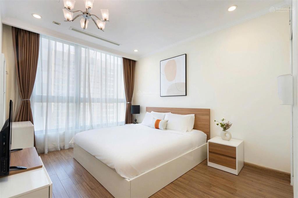Chủ định cư nước ngoài cần bán gấp căn 2 pn khu landmark, nhà đẹp, sổ hồng sẵn, cho thuê 28 triệu
