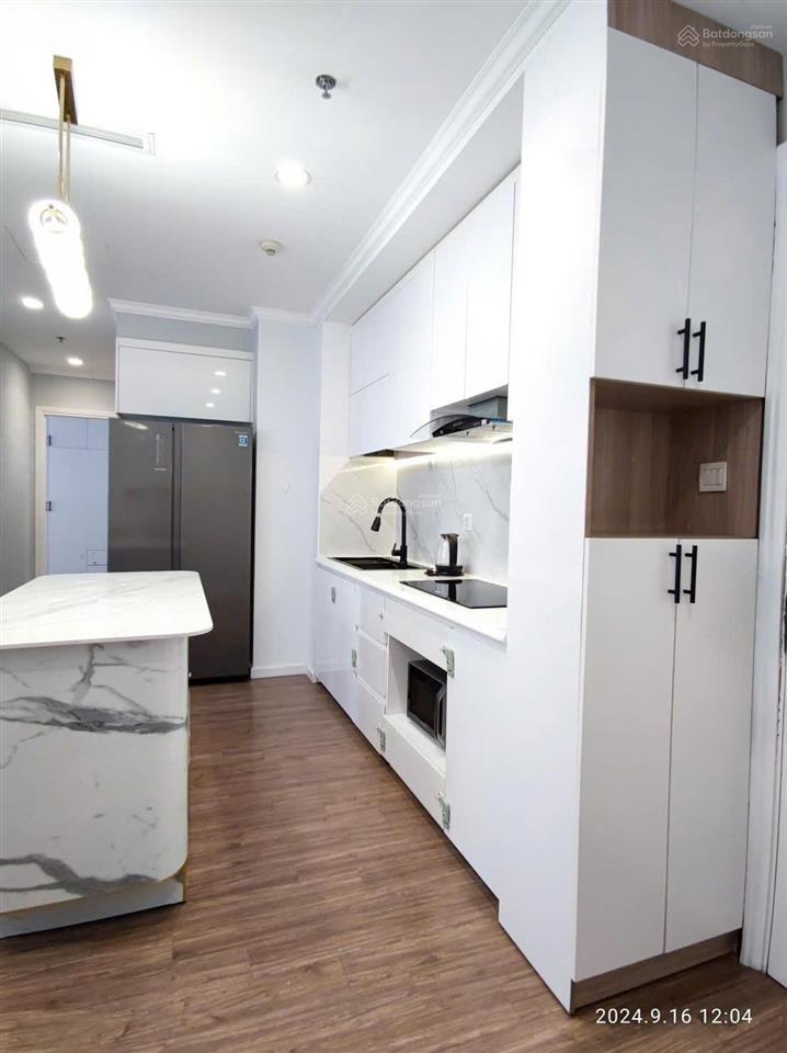 Chủ nhà cần bán gấp căn 2pn sở hữu lâu dài, vinhomes central park view thoáng, thành phố, quận 1