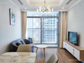 Chủ nhà cần bán gấp căn 2pn sở hữu lâu dài, vinhomes central park view thoáng, thành phố, quận 1