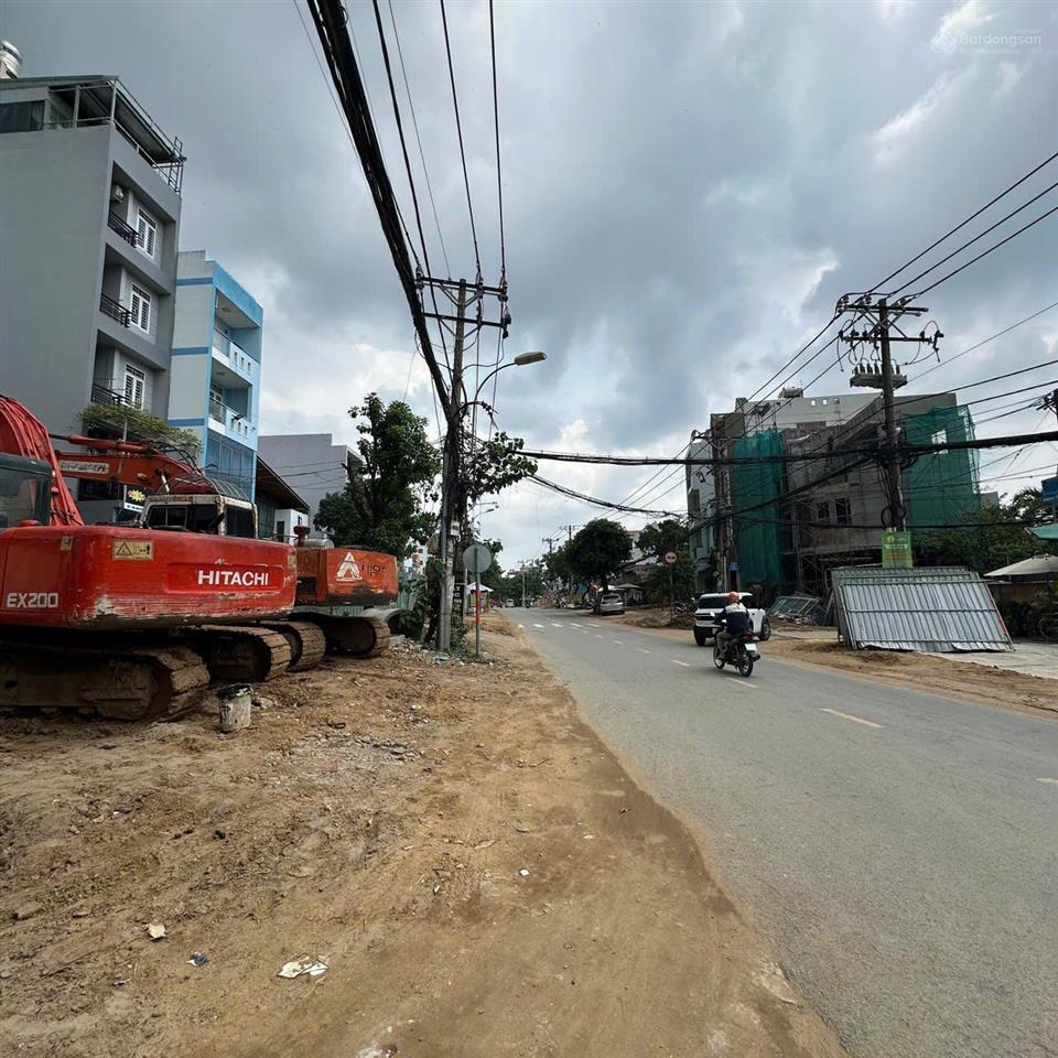 Nhà nát 2 mặt tiền nguyễn thị định và đường số thông suốt. hiếm có, tiện xây mới. nở hậu tài lộc
