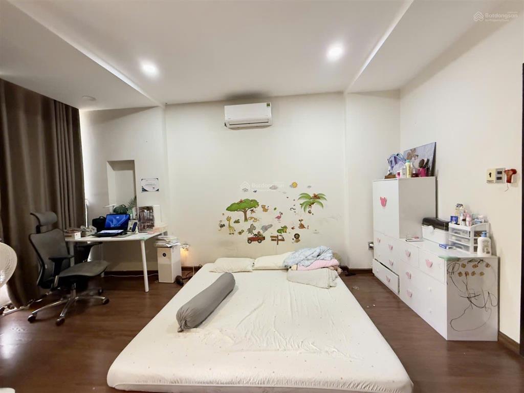 Nhà 4 tầng mới đẹp gara oto, cách nguyễn thị định đang mở rộng 30m, 4pn 4wc sổ hoàn công chuẩn