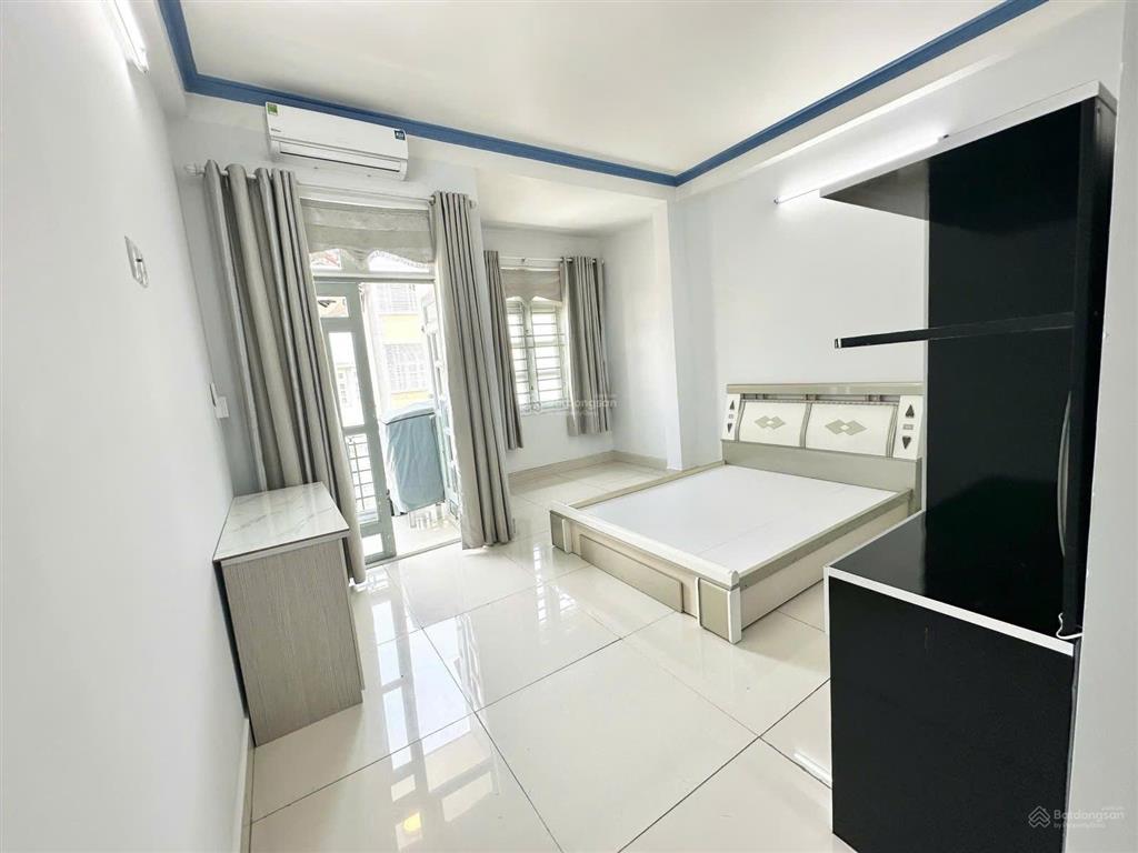 Nhà 4 tầng đường xe hơi thông suốt, dòng tiền ổn định 35 triệu/tháng. khu vực an ninh đồng bộ