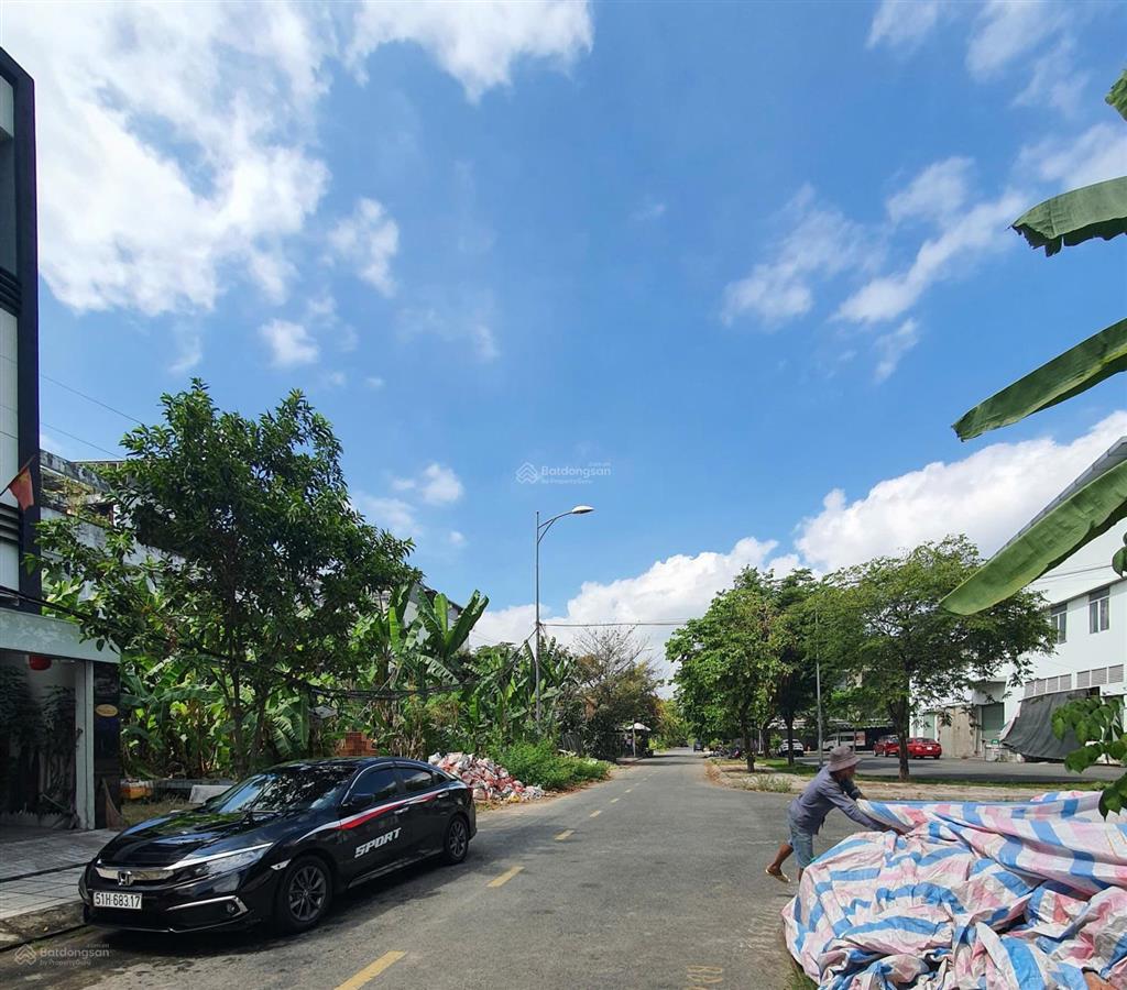 Lô đất hiếm khó tìm được lô thứ 2 tại khu 1 thạnh mỹ lợi. ngang 5m xây nhà đẹp. hướng đông nam.