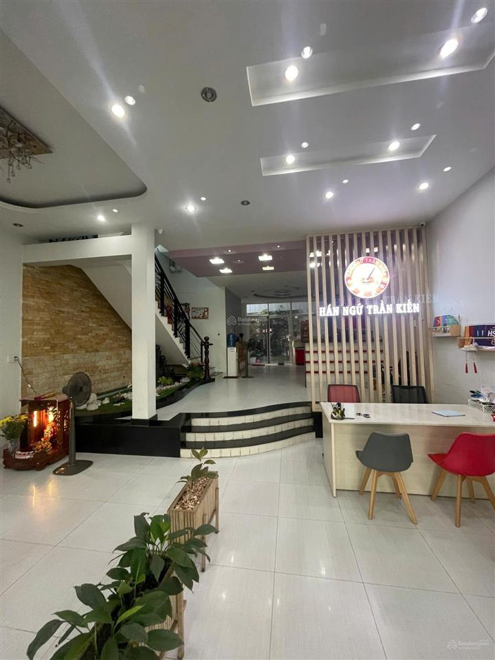 Cho thuê nhà mặt tiền đường lớn oto tránh nhau, ngang 7.6m. thông ra nguyễn thị định, lê văn thịnh.