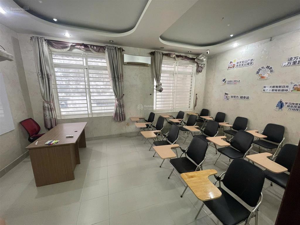 Cho thuê nhà mặt tiền đường lớn oto tránh nhau, ngang 7.6m. thông ra nguyễn thị định, lê văn thịnh.