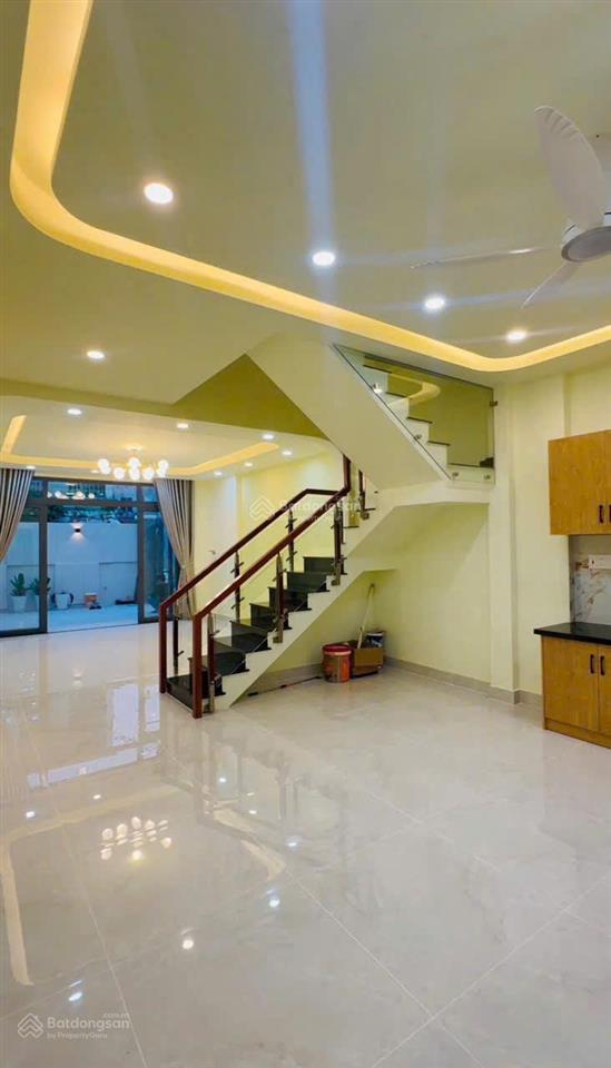 Nhà 2 tầng 2pn 3wc ngay đường số 42 bình trưng đông. cách bệnh viện lê văn thịnh chỉ 300m