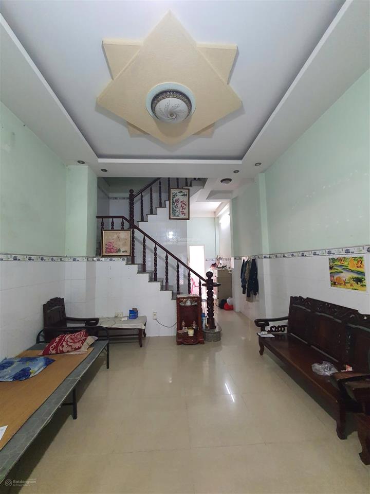Nhà 3 tầng mặt tiền đường lớn xe hơi thông thoáng. xe 16 chỗ đậu trong nhà. sổ hoàn công đầy đủ