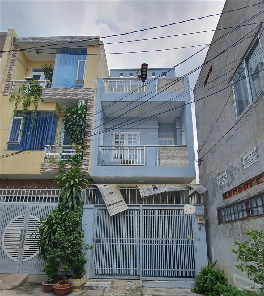 Nhà hẻm xe hơi ngay sát nguyễn duy trinh di chuyển thuận tiện lên cao tốc. sổ công chứng trong ngày