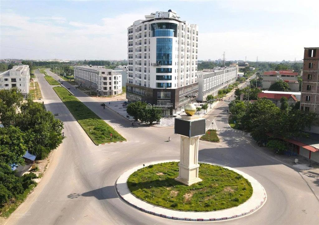 Bán nhà mặt phố 4 tầng tại đại lộ nguyễn tất thành tại kđt nam phúc yên