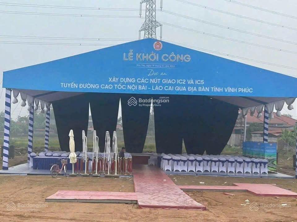 Bán nhà mặt phố 4 tầng tại đại lộ nguyễn tất thành tại kđt nam phúc yên