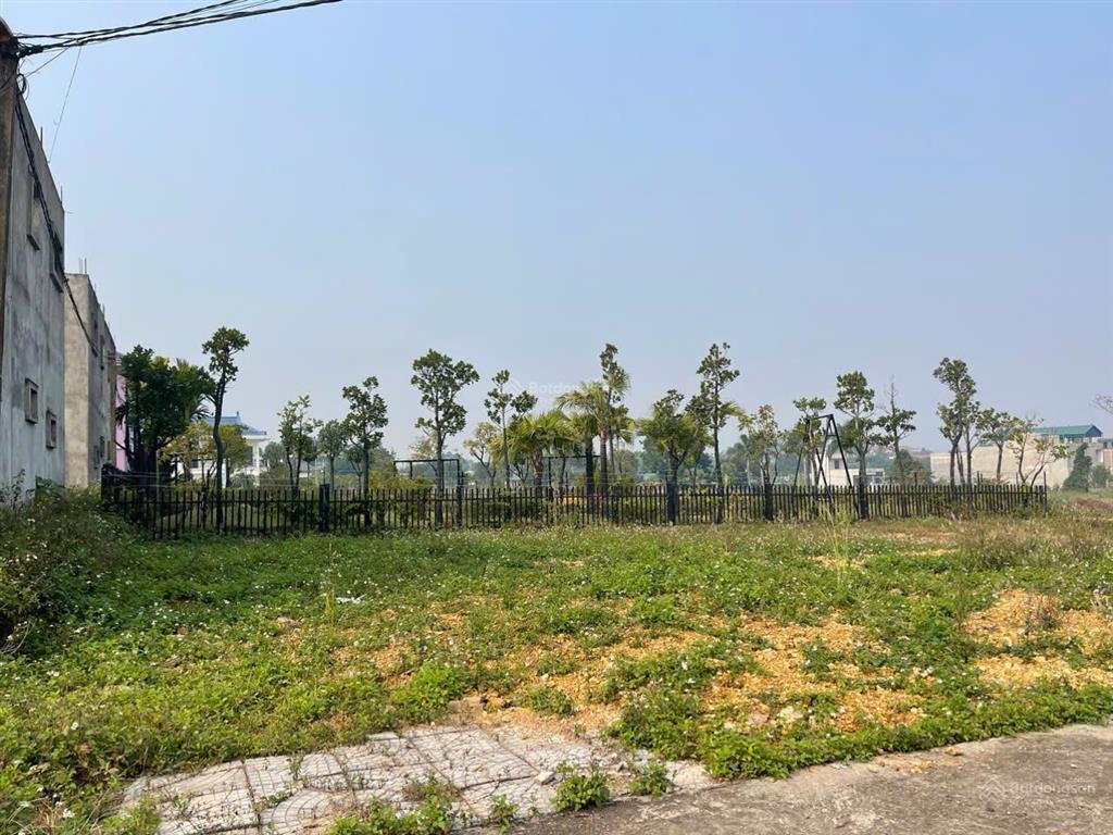 Bán đất tại ngay trung tâm thương mại và kcn phú sơn  nhuận trạch 575m2